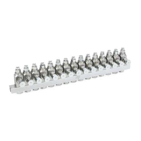 24W607 - INYECTOR DE GRASA GL-33?, ACERO INOXIDABLE, COLECTOR DE 15 INYECTORES, 1/8 NPT X 1/8
