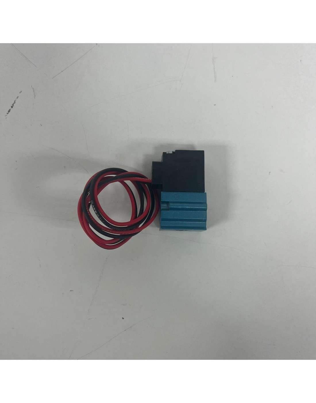 121324 - VALVE, SOLENOID, 3-WAY, .24W