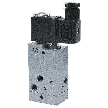 Two-pressure valve-rest position-low pressure
