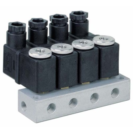 3/2 pilot valve manifold with spring return,